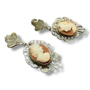 VINTAGE  Elegant cameo drop earrings clip-on (screw on)